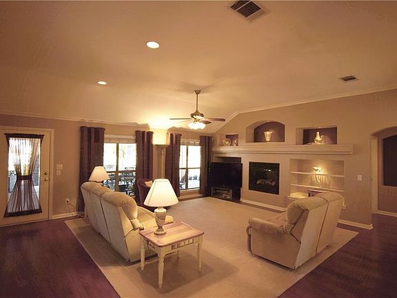 5th image of 10808 Glendale Dr