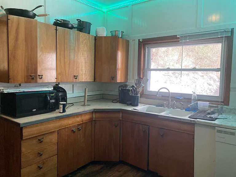 413 Forest Ave — Photo 4