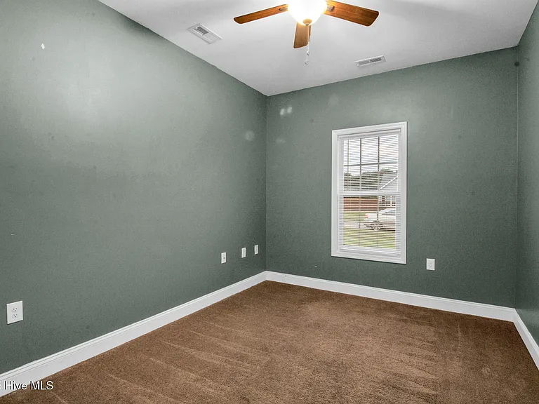 102 Conley Hills Dr — Photo 15