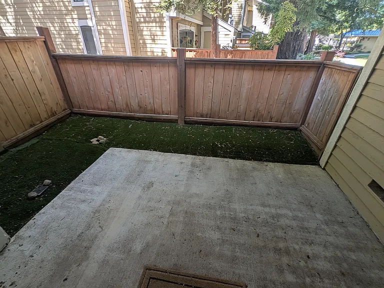 773 Center Ave — Photo 15