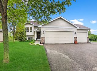 1112 N Ridge Dr NW, Montgomery, MN 56069