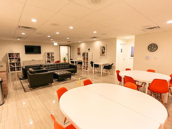 Meeting/Hospitality/Party room