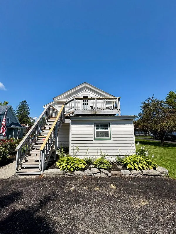 1 bed, 1.0 bath, 600 sqft, $750 — Photo 1