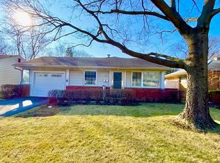 1026 Midway Rd, Northbrook, IL 60062