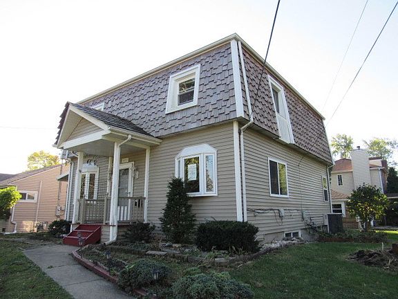 2nd image of 10135 W Medill Ave