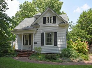 1401 Saint Louis St, Edwardsville, IL
