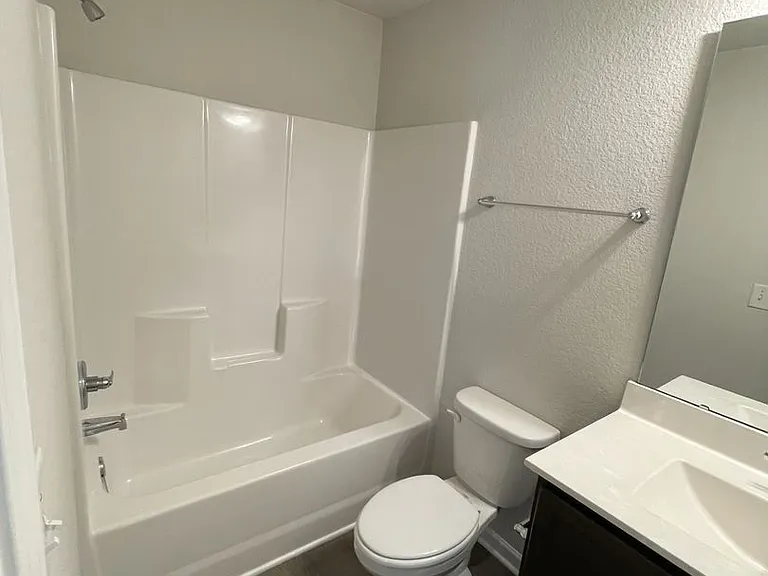 2062 Wiggins Village Dr — Photo 10