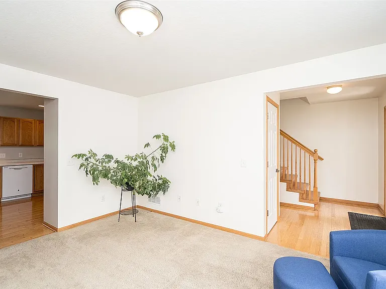 Flexible Bonus Room/Formal Dinning -Main Level