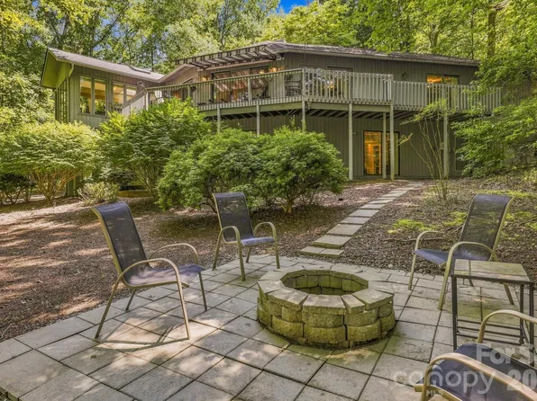 193 Downing Pl, Lake Lure, NC 28746