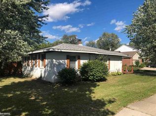 2239 E Maple Rd, Troy, MI 48083