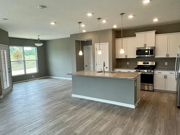 Living & Dining Area