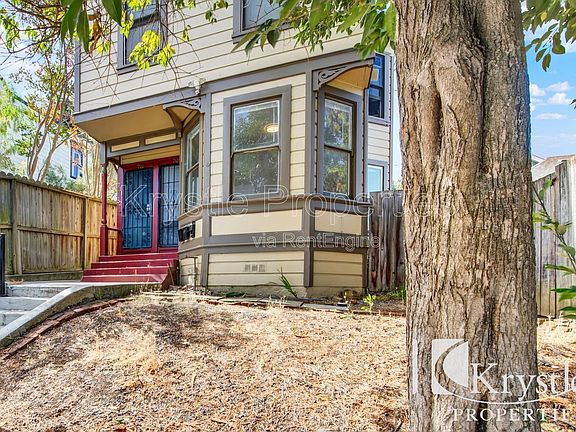 2nd image of 709 Carolina St