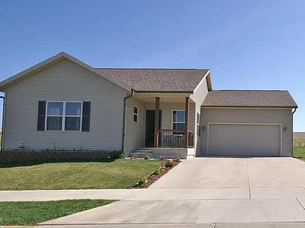 6166 51st St NW, Rochester, MN 55901