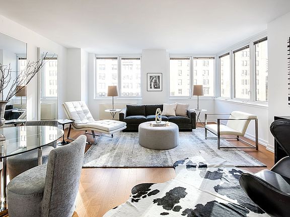 4th image of 250 W 93rd St APT 15H