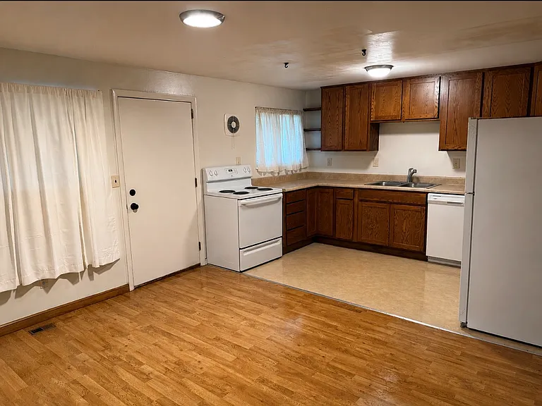 1964 Nash Ct — Photo 6