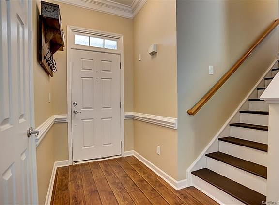 4th image of 10261 Tintinhull Dr
