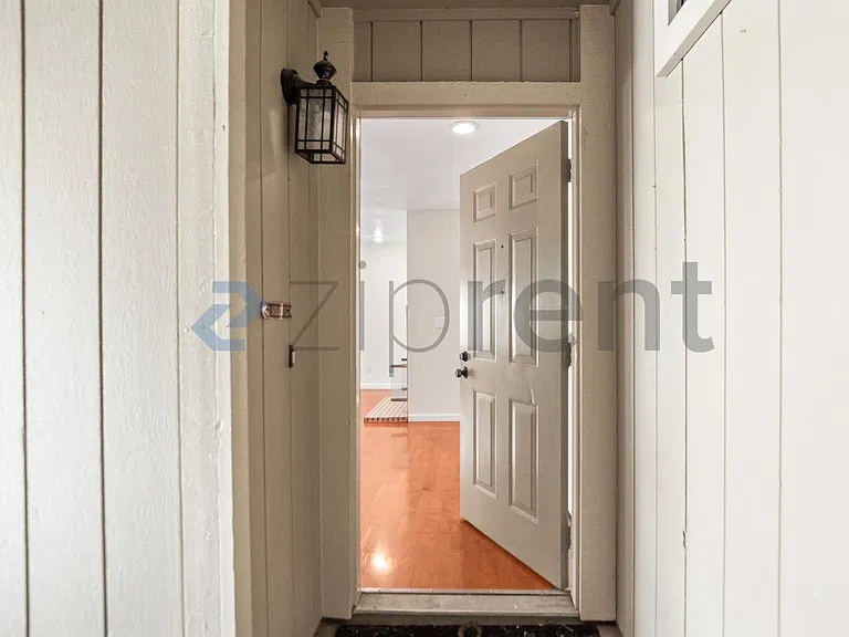 16931 Sorrel Way — Photo 3