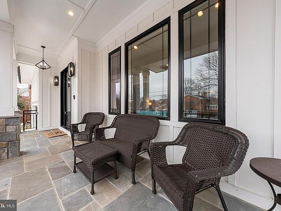 3rd image of 7022 Hector Rd