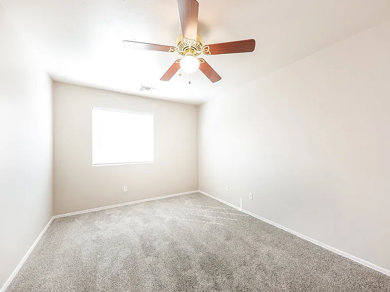 3312 S 95th Dr — Photo 14