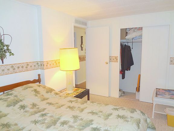 2nd image of 1000 Kings Hwy Unit 359