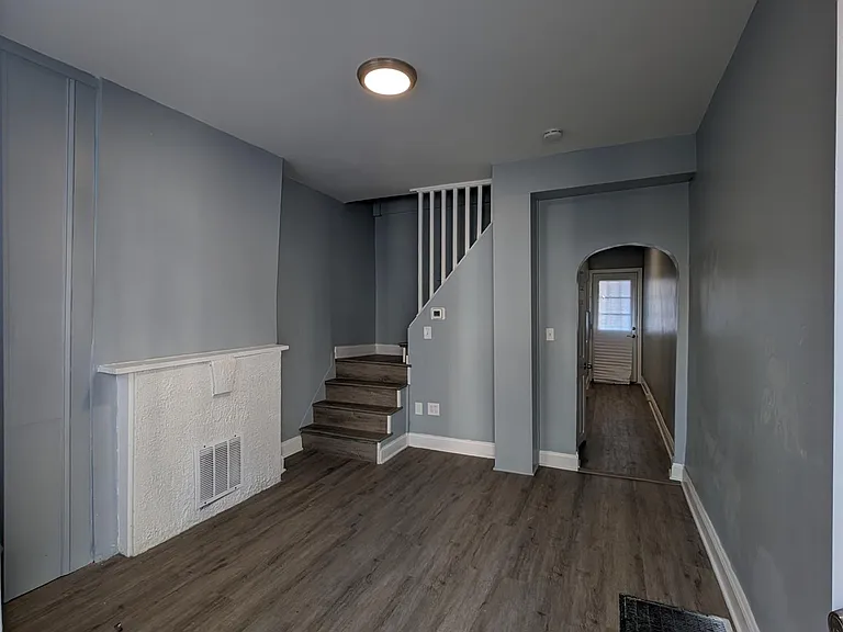 106 S Dean St — Photo 2