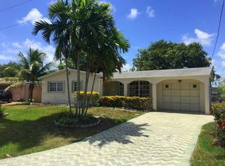 705 SW 2nd Ct, Hallandale, FL 33009
