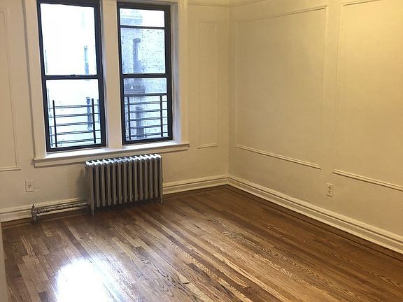 4th image of 2808 35th St APT 3B
