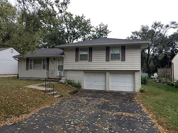 2nd image of 8507 Spring Valley Rd