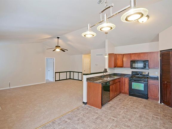 5th image of 7023 Colchester Ln