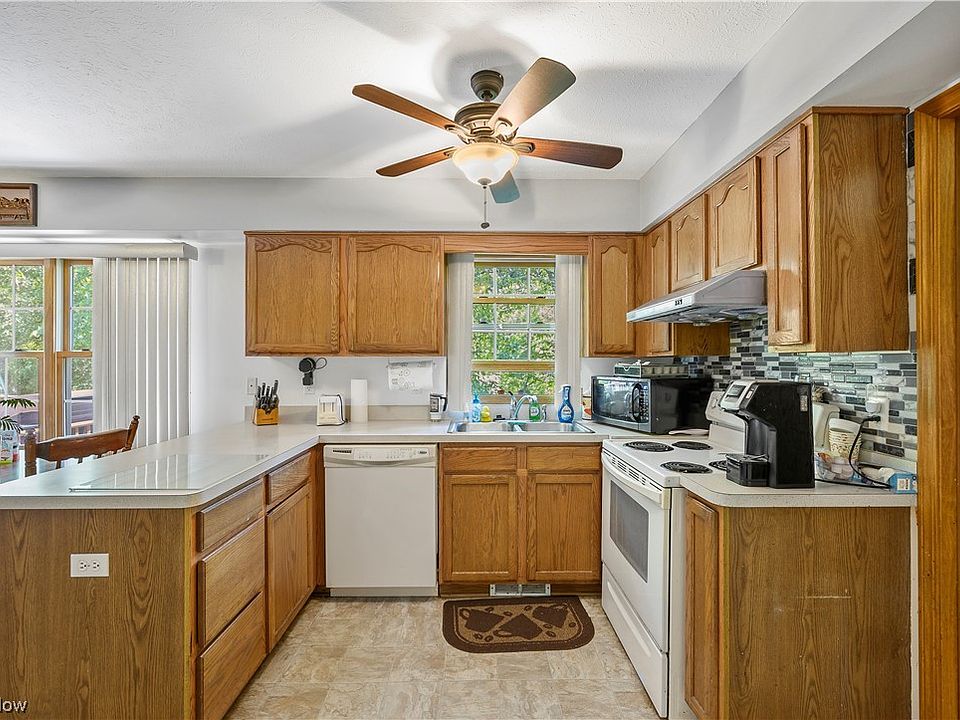 6497 Brookhill Dr, Garfield Heights, OH 44125 Zillow