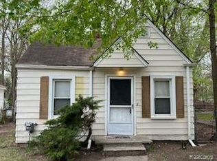 23217 Helen St, Southfield, MI 48033