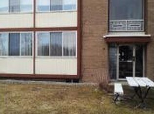 3911 Fort St APT 121, Trenton, MI