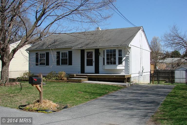 1st image of 222 Allison Ave