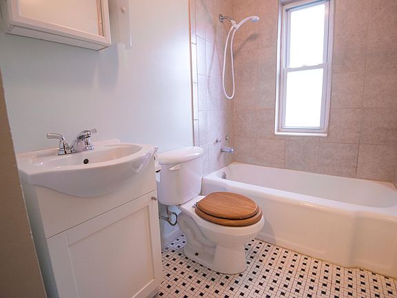 5th image of 1611 Quarrier St #2