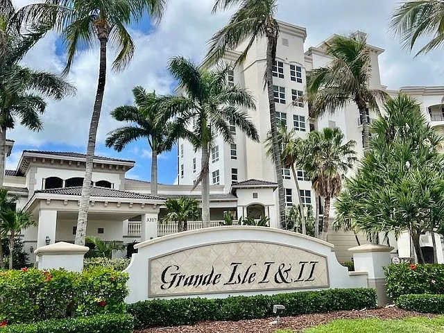3313 Sunset Key Cir #404