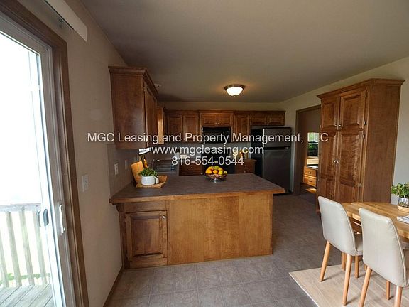 2nd image of 1108 & 1110 Kaycee Dr
