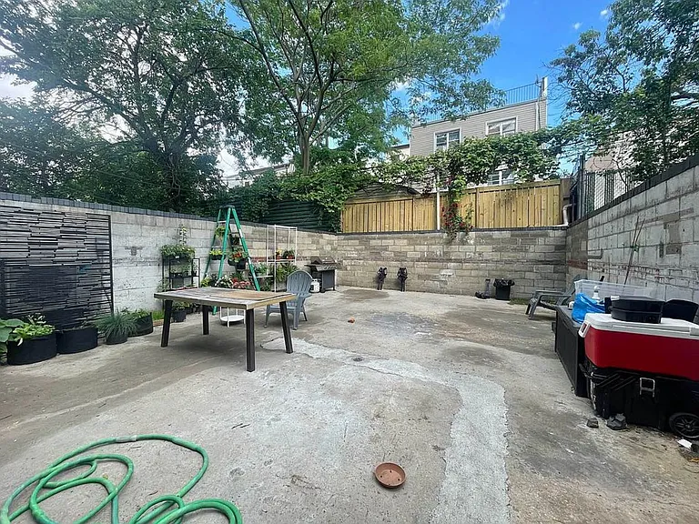 74 George St #2B — Photo 16
