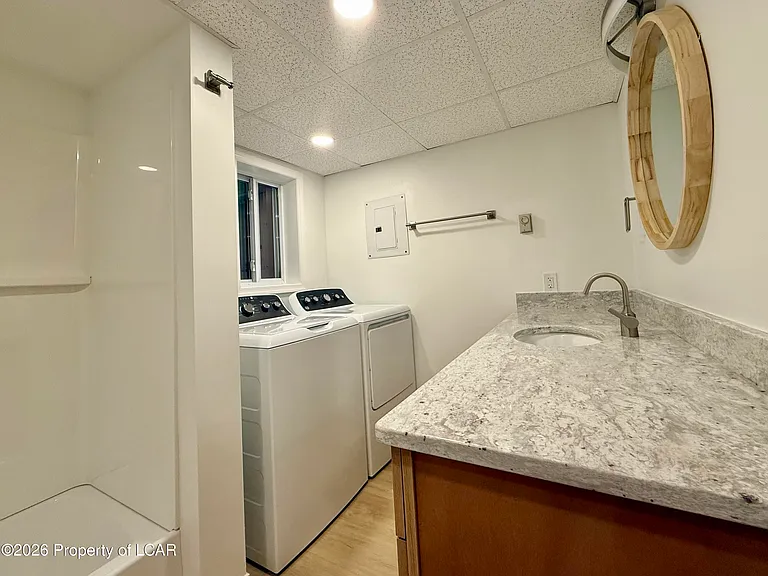 690 Orange Rd — Photo 7