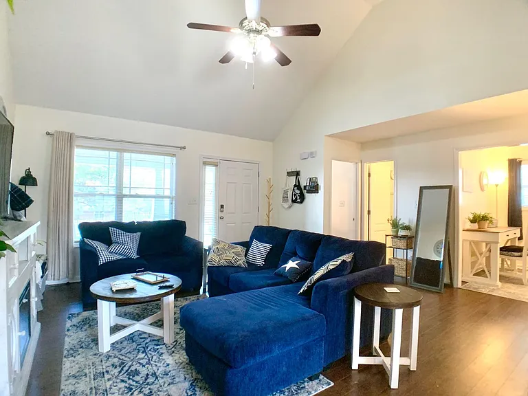 1016 Sunset Dr — Photo 10