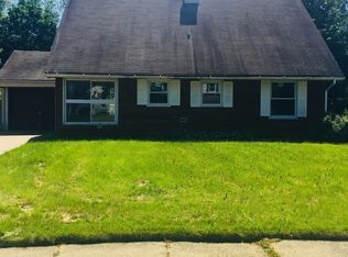 16 Botany Cir, Willingboro, NJ 08046