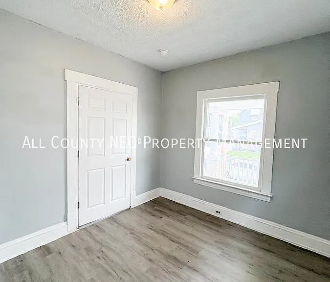 3452 W 91st St #DOWN — Photo 6