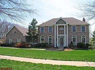 17142 Surrey View Dr, Chesterfield, MO 63005