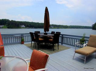 345 Hermitage Rd, Wirtz, VA 24184