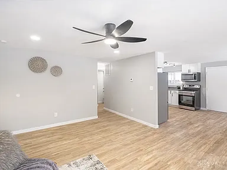 3781 Keswick Ln — Photo 13