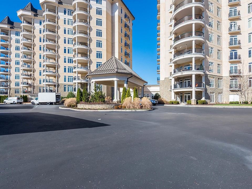 1st image of 400 Warioto Way APT 209