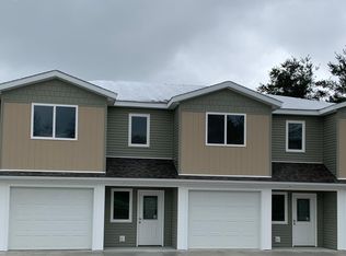 372 Rose Ln #B, Zanesville, OH 43701