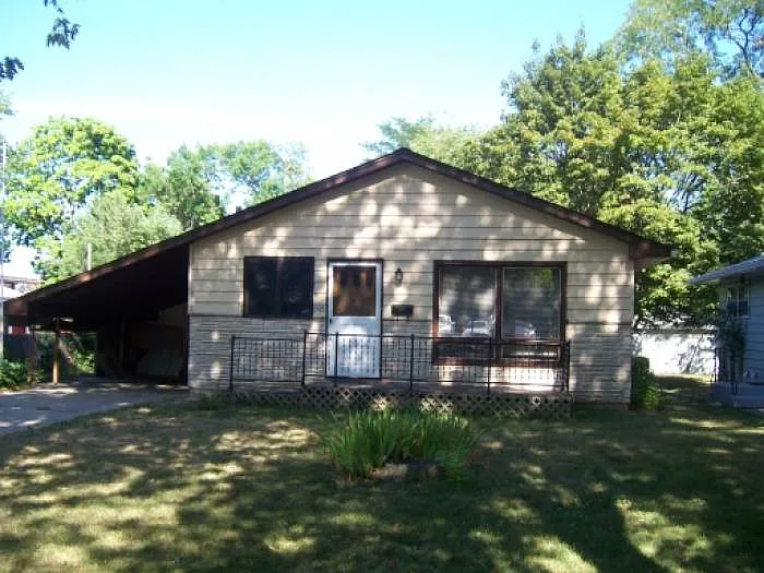 2525 Elim Ave photo 1