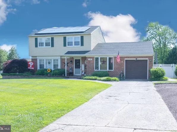 16 Purnell Ave, Cinnaminson, NJ 08077