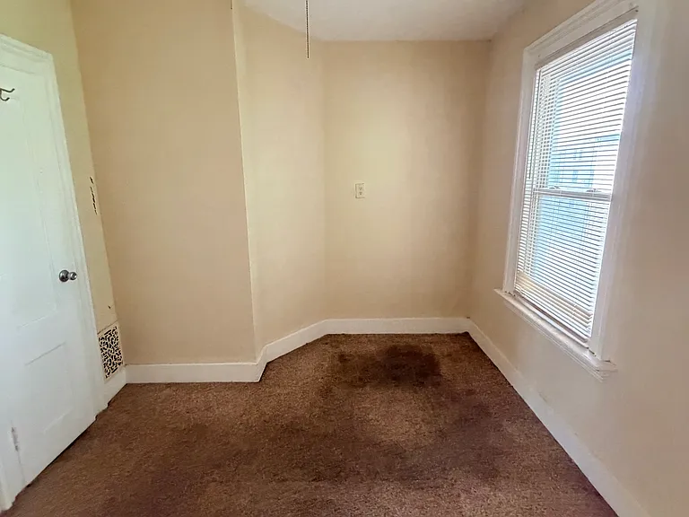 224 Lloyd St #1 — Photo 11