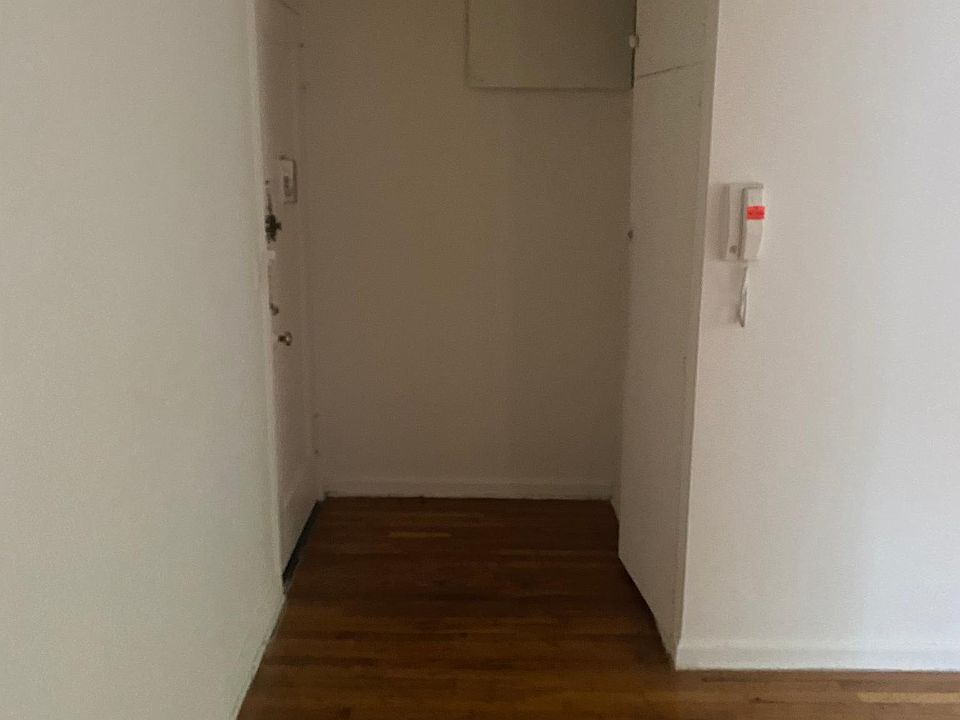 1st image of 14 Stoner Ave APT 2L
